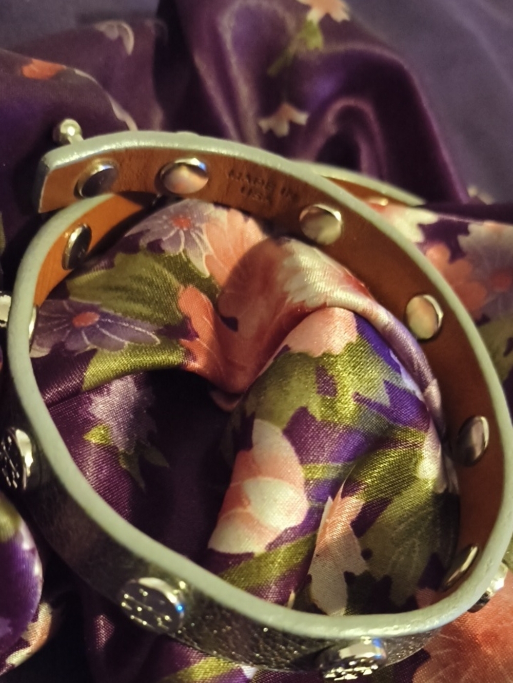 Tory Burch Silvertone Leather Wrap Bracelet NWOT - Picture 3 of 6